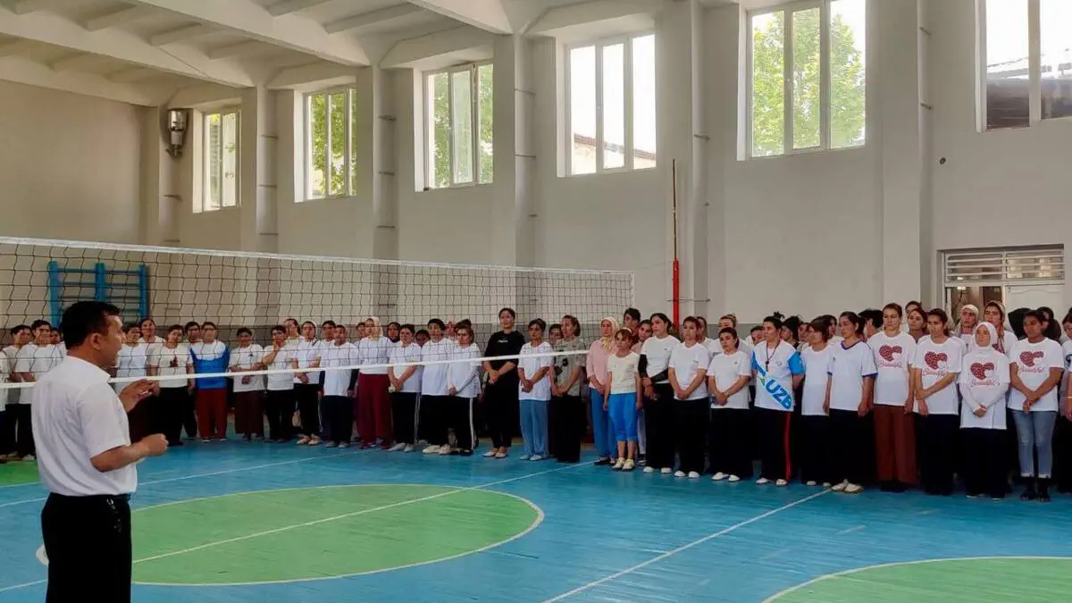 Andijon viloyatida voleybol bo'yicha «Vazir kubogi» musobaqalarining tuman bosqichlari o'tkazilmoqda