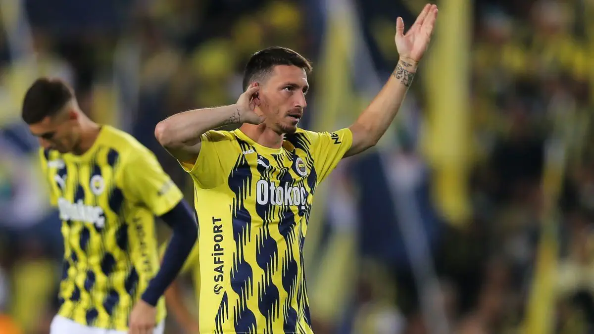 «Fenerbahche» sardori Mert Yandash bukmekerlik o‘yinlari sababli bir yilga diskvalifikatsiya qilindi