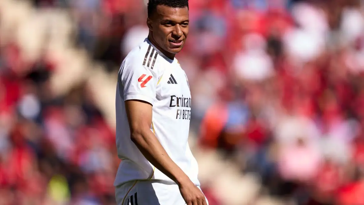 «Real» rahbariyati Mbappedan norozi — COPE