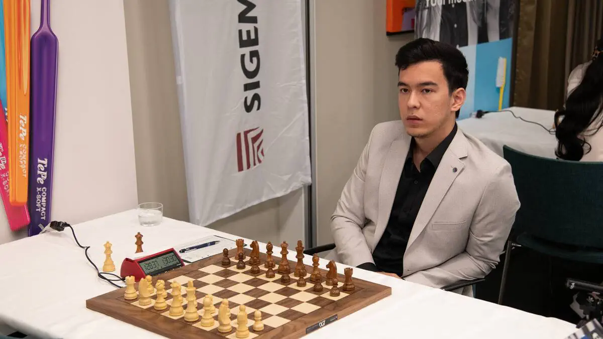 Nodirbek Abdusattorov: Magnus har safar menga qarshi o‘yinda kechikib keladi