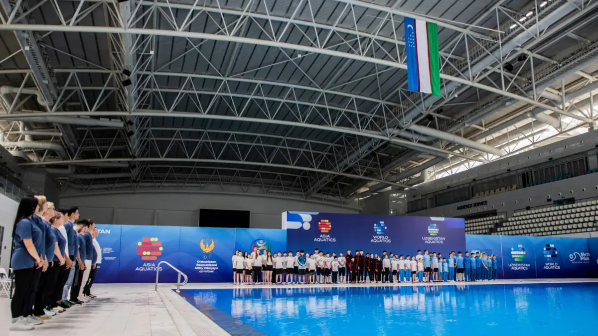 O'zbekiston suvga sho'ng'ish chempionati Olimpiya shaharchasi suv sporti saroyida boshlandi