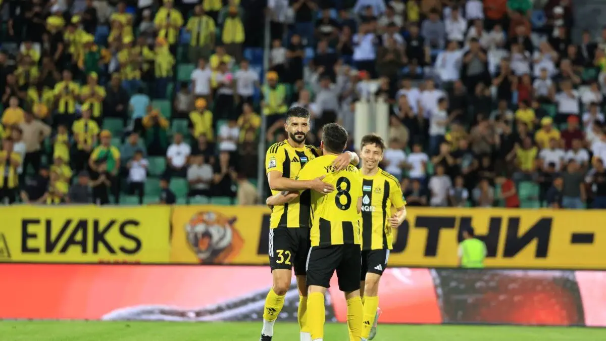 O‘zbekiston kubogi. «Neftchi» Farg‘onada «Guliston»ni yirik hisobda mag‘lub etdi