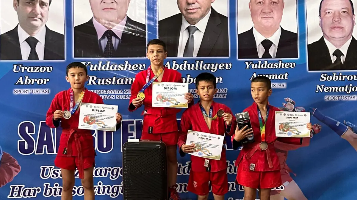 Sambo. Xorazmda sambochilar xotira turnirida bellashdi