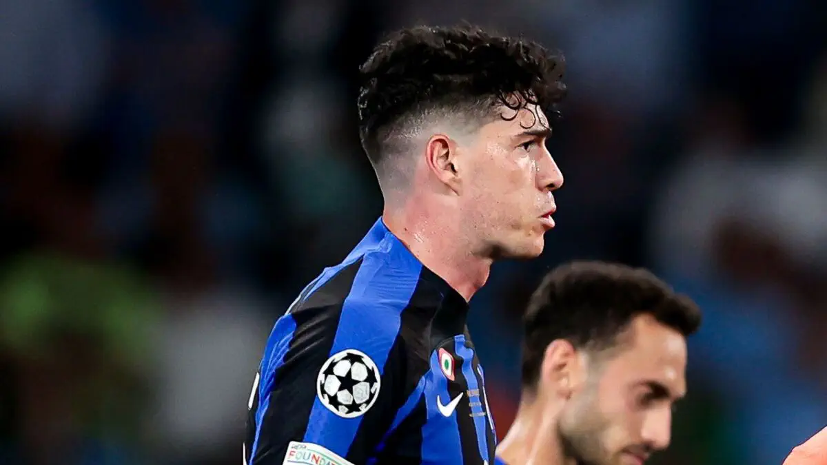 Bastoni «Inter»da qolishni istamoqda