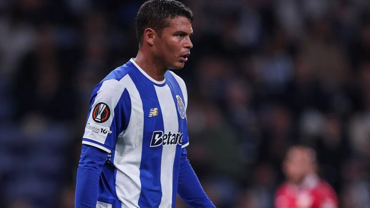 41 yoshli Tiago Silva «Portu»ni tark etdi