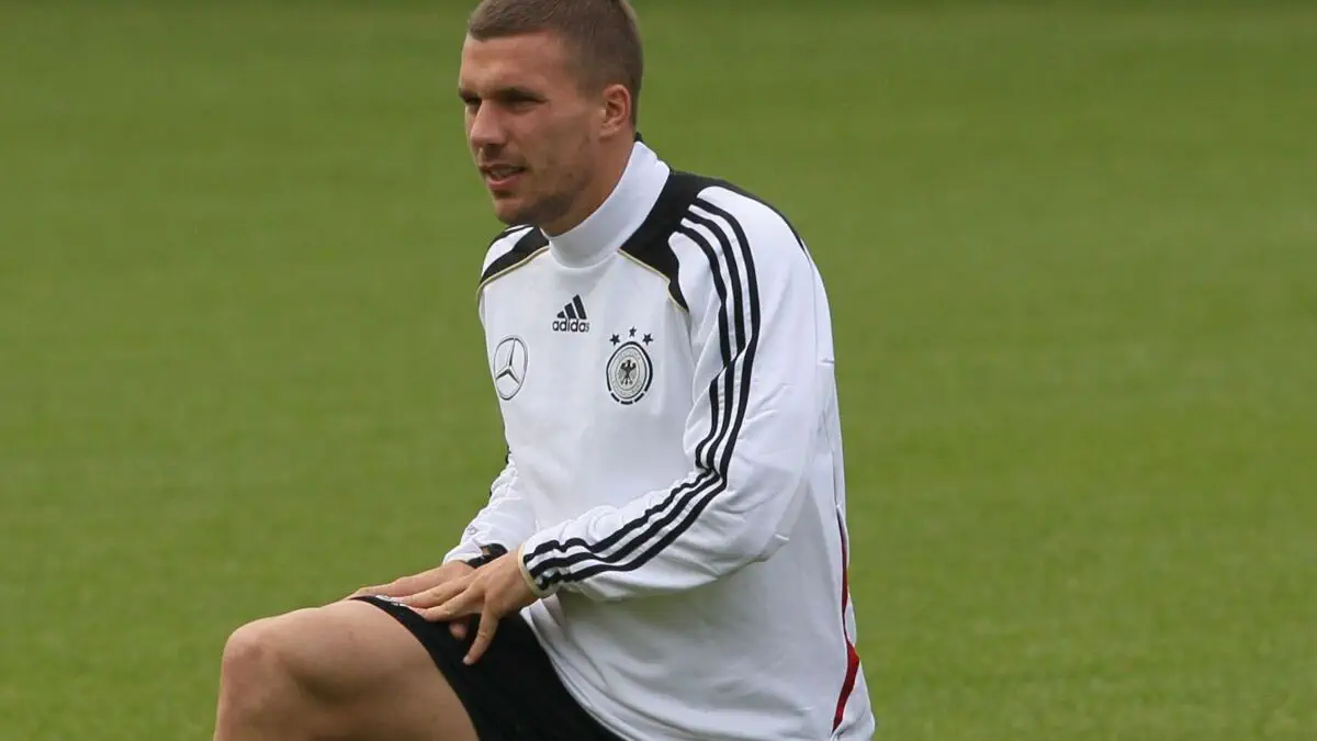 Rasman: Jahon chempioni Lukas Podolski faoliyatini yakunladi