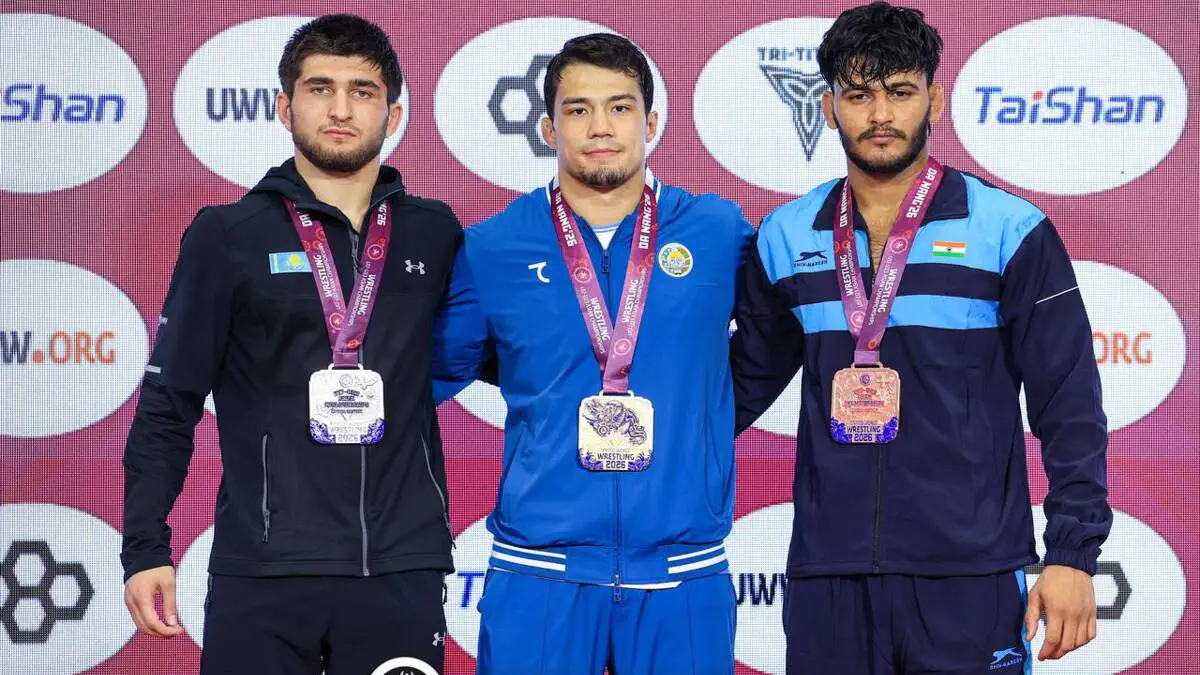 Yosh «klassik» kurashchilarimiz qit’a chempionatini 2 ta oltin medal boshlashdi