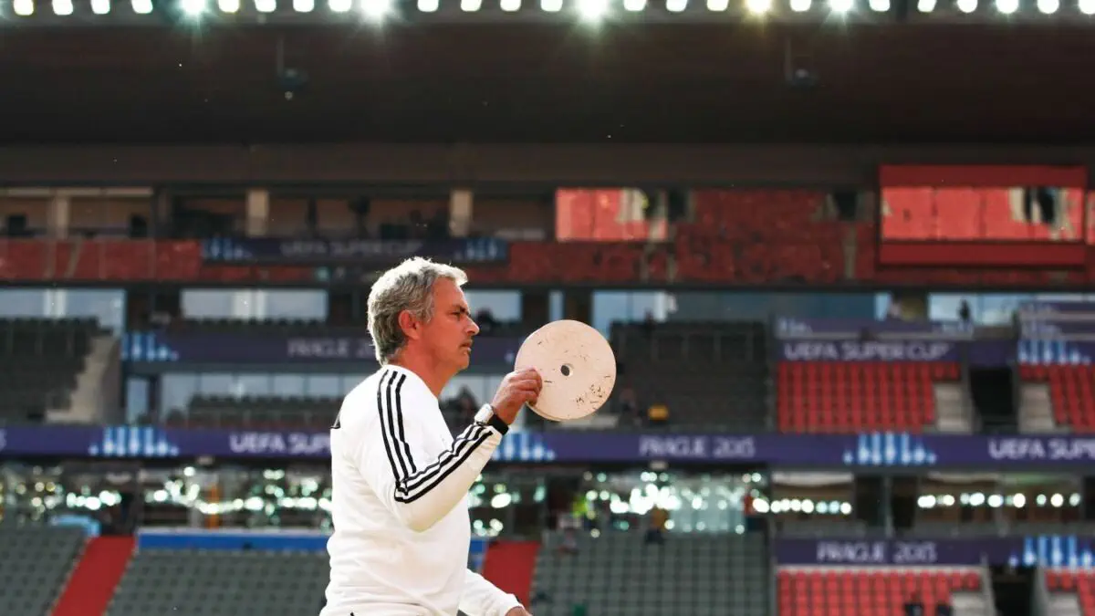 Mourino «Real» bilan shartnoma imzolab bo'lgan — manba