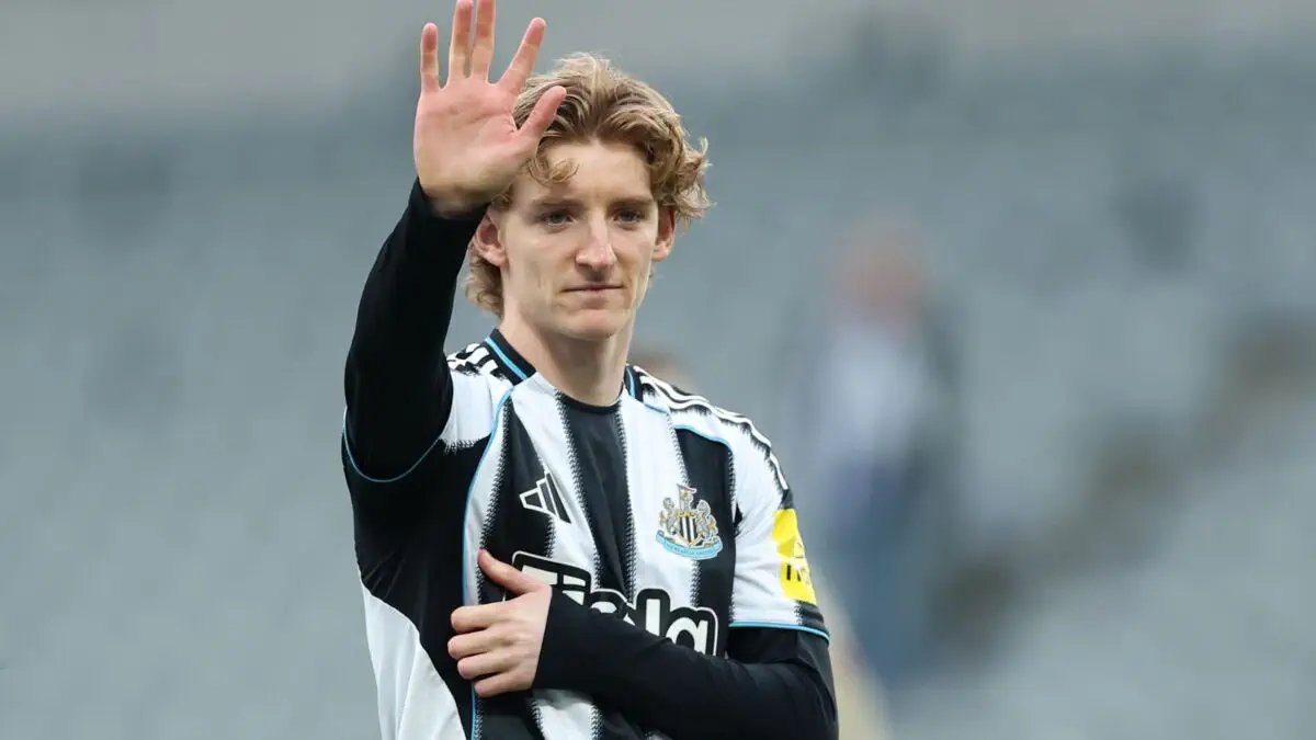Entoni Gordon «Barselona» tarixidagi eng qimmat transferlar top-7 ligiga kirdi