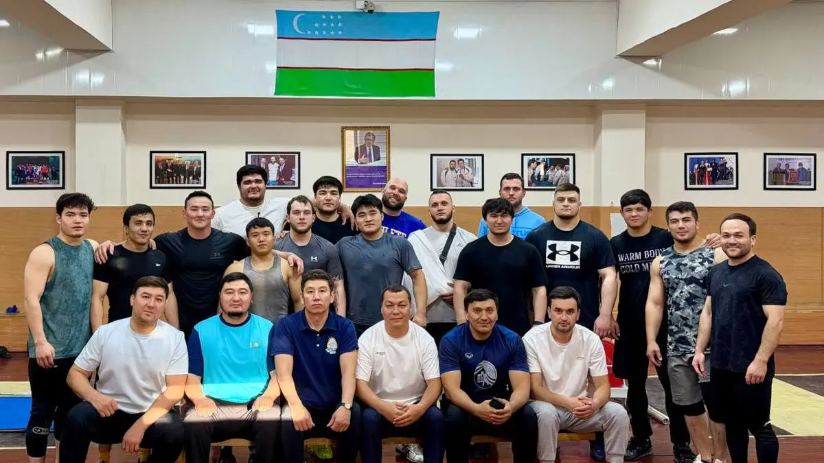 Og'ir atletika. O‘zbekiston va Qozog’iston terma jamoalari Chirchiqda birgalikda mashg‘ulot olib bormoqda
