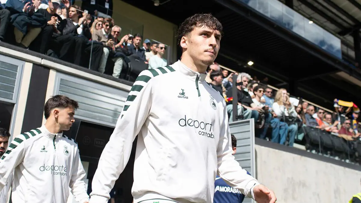 «Barselona» «Rasing»ning 19 yoshli himoyachisi Xorxe Salinasga qiziqish bildirmoqda