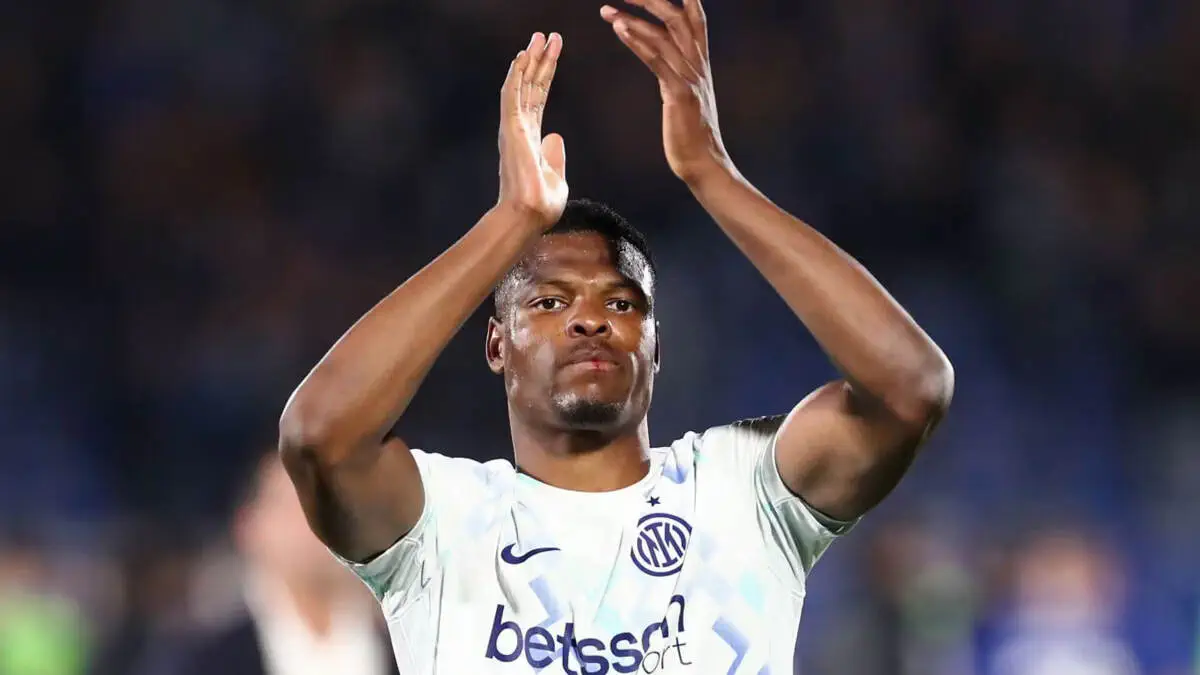 “Inter” sport direktori Dumfrisning “Real”ga o‘tganini tasdiqladi