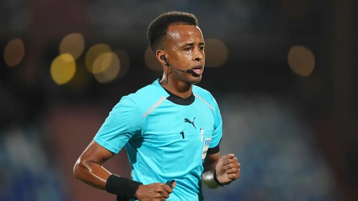AQSHga kiritilmagan somalilik hakam UEFA Superkubogi finaliga tayinlandi