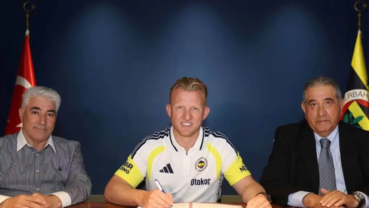 Dirk Kuyt «Fenerbahçe»ga qaytdi