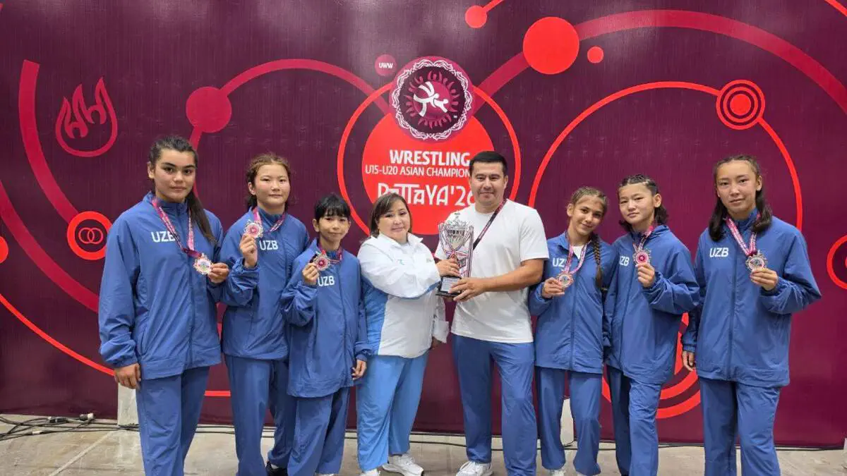 Ayollar kurashi bo‘yicha Osiyo chempionatida Uljan Tadjimuratova boshchiligidagi sportchi qizlarimiz yana bir tarixiy natijaga erishdi