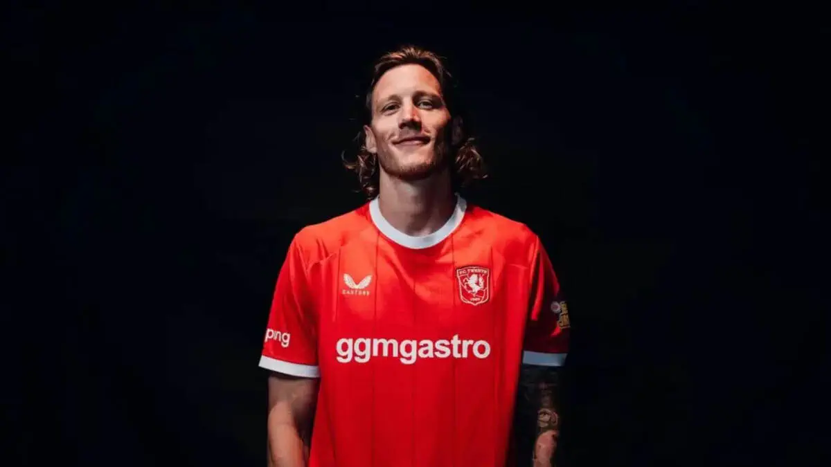 Rasman: Vaut Vegorst «Twente»ga o'tdi