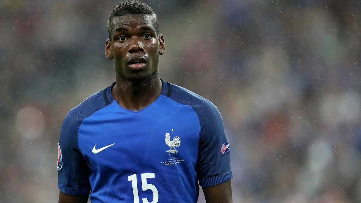 Pol Pogba Fransiya terma jamoasi qarorgohiga tashrif buyurdi