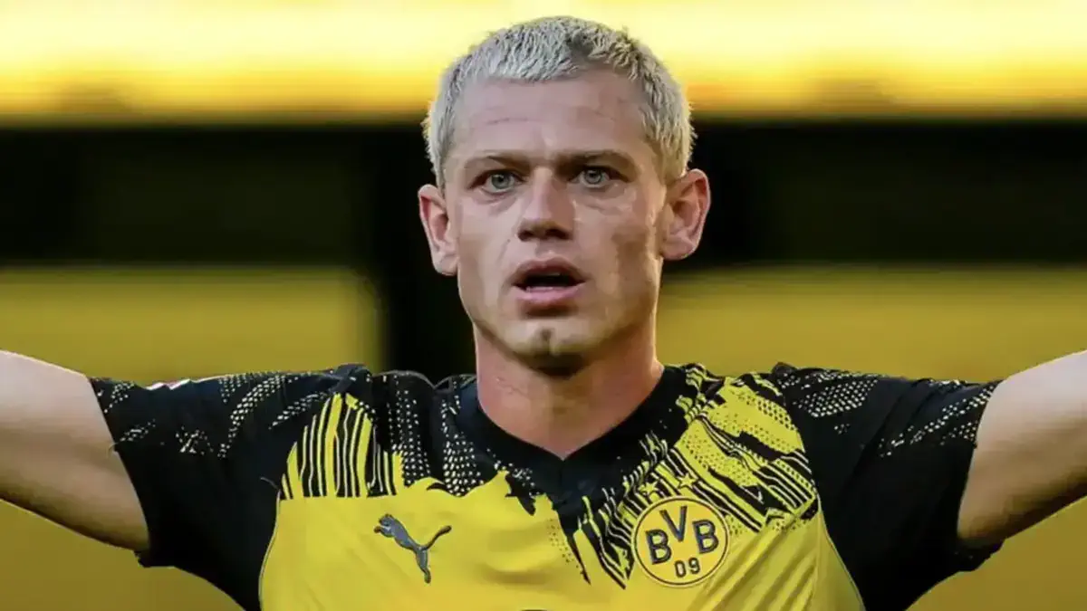 "Manchester Yunayted" Norvegiya terma jamoasi himoyachisini nishonga oldi