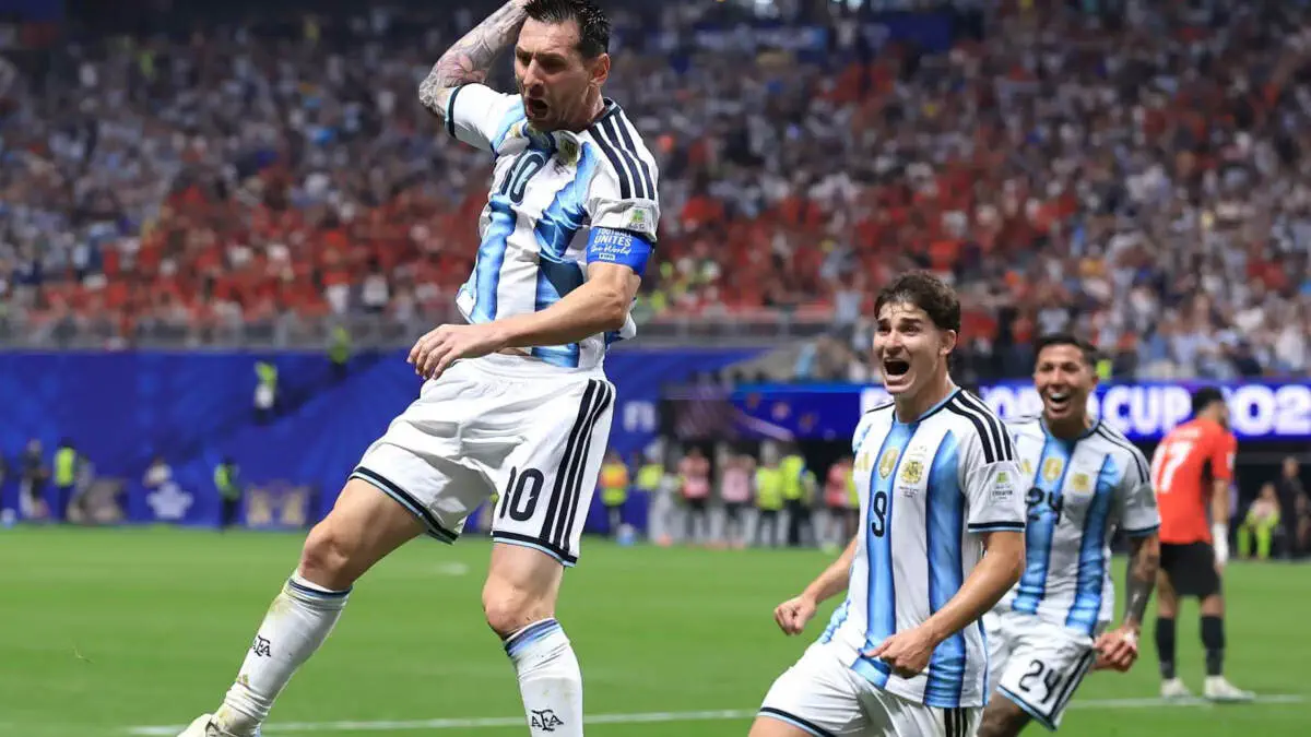 Skaloni Messi qachon faoliyatini tugatishi haqida gapirdi