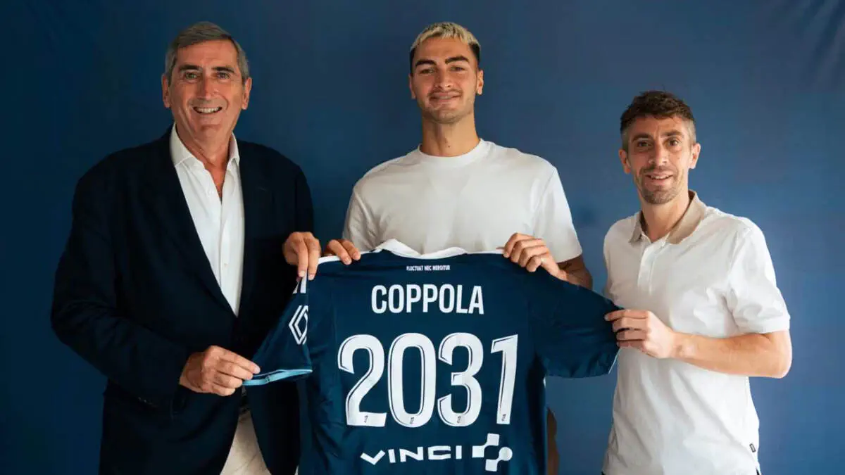 Rasman: Diego Coppola rasman "Parij" futbolchisiga aylandi