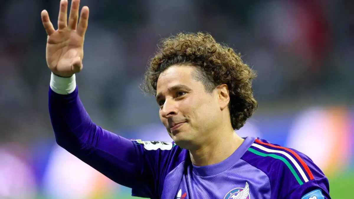Gilyermo Ochoa professional faoliyatini yakunladi