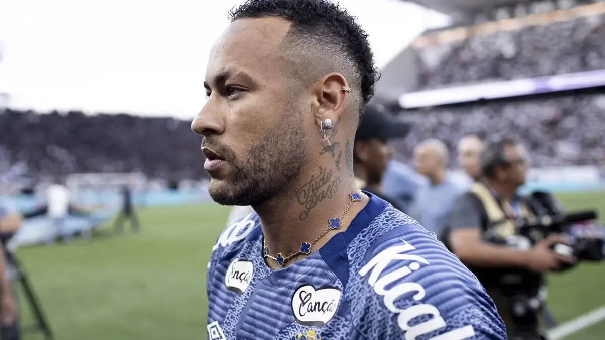Neymar dubl qayd etdi, «Santos» g‘alabani qo‘ldan chiqardi
