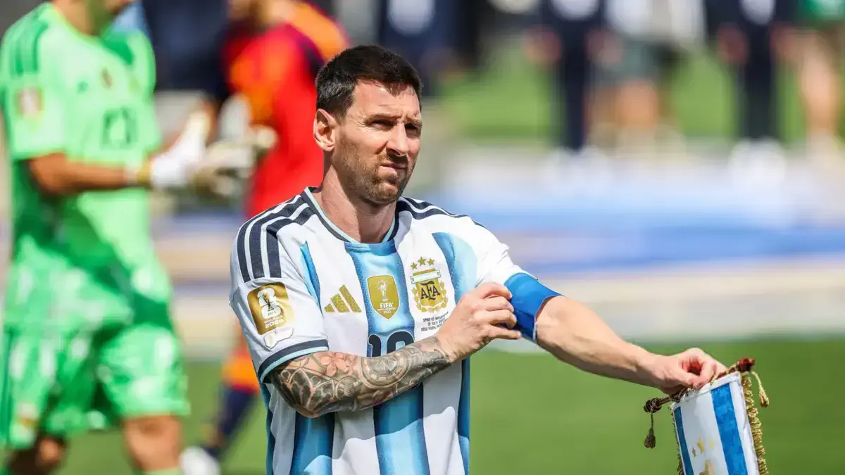 Lionel Messi Madriddagi yong‘indan zarar ko‘rgan hududga 80 ming yevro xayriya qildi