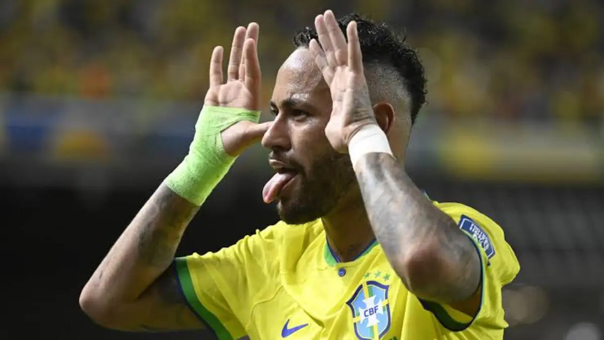 Aleks Pereyra Braziliyada Neymar bilan uchrashdi