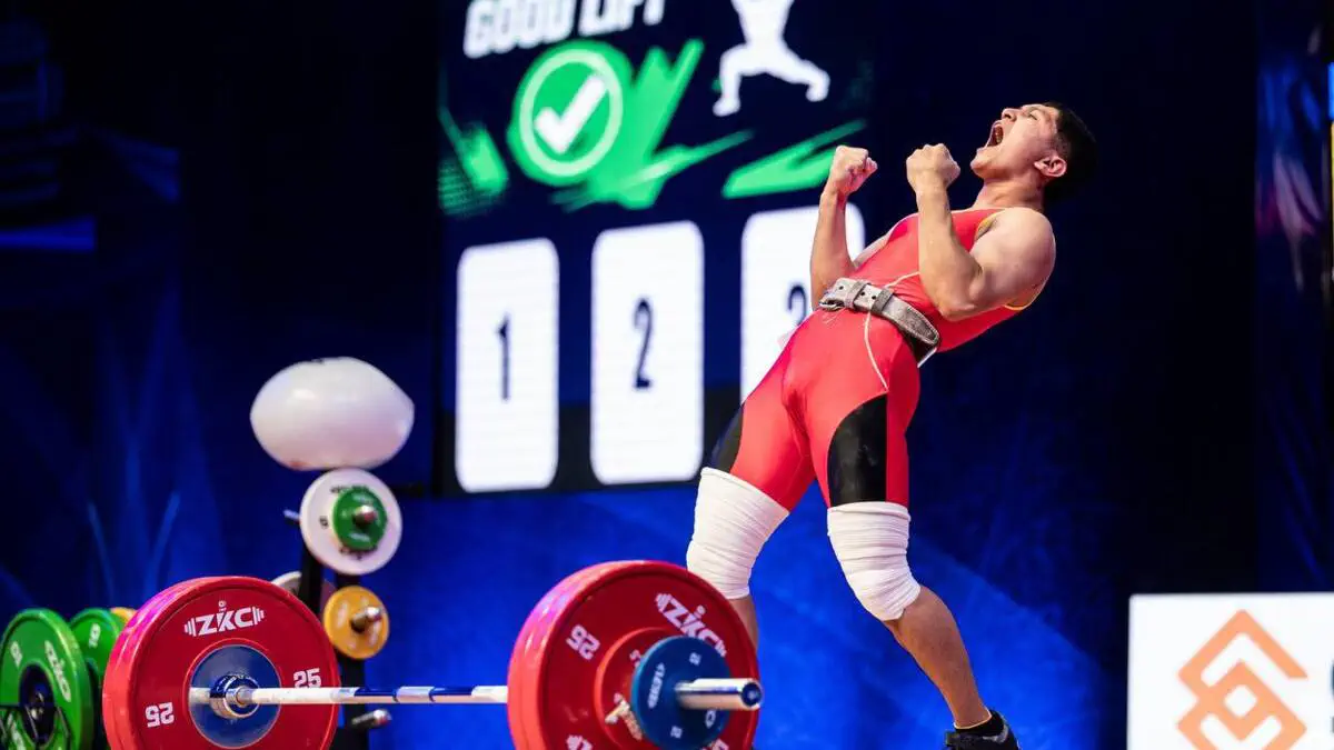Ogʻir atletikachilarimiz qit’a birinchiligida yana bir bronza medaliga ega chiqishdi