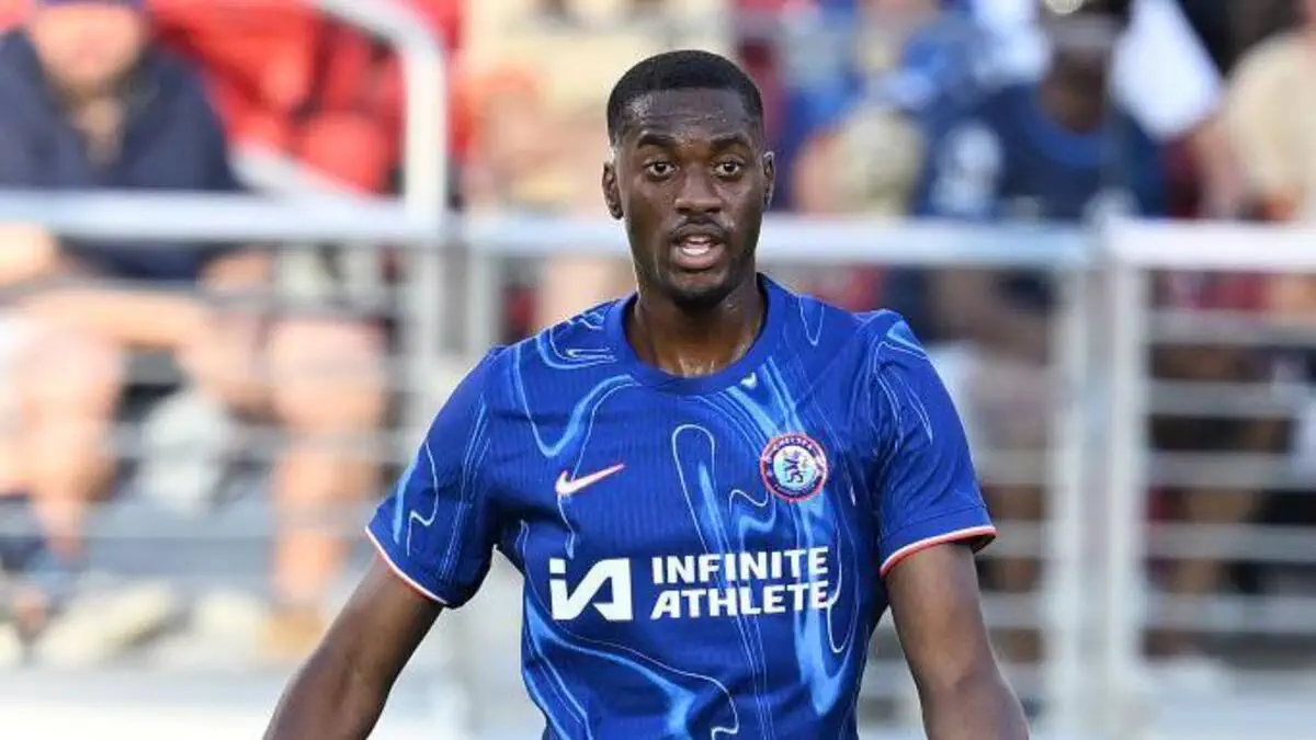 “Benfika” “Chelsi” himoyachisi Tosin Adarabioyoga qiziqish bildirmoqda