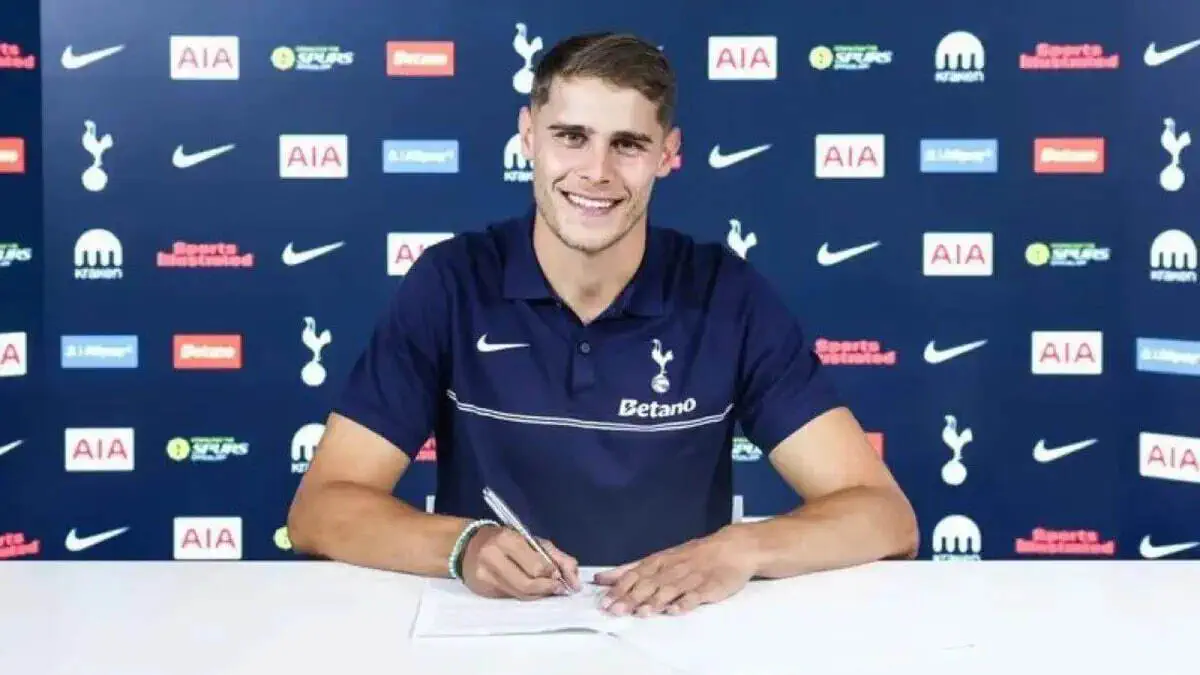 Mikki van de Ven «Tottenham» bilan shartnomasini uzaytirdi