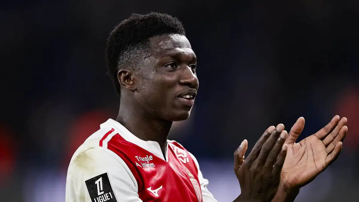 Crystal Palace Kamara bilan qiziqmoqda