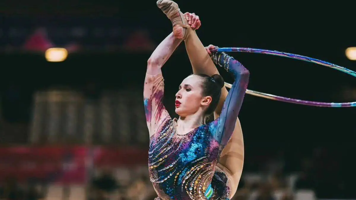Badiiy gimnastika: Tahmina Ikromova va O‘zbekiston jamoasi medallar uchun kurashadi