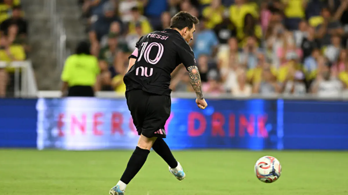MLS. Messi penaltini aniq tepa olmadi - darvozabon zarbani qaytardi