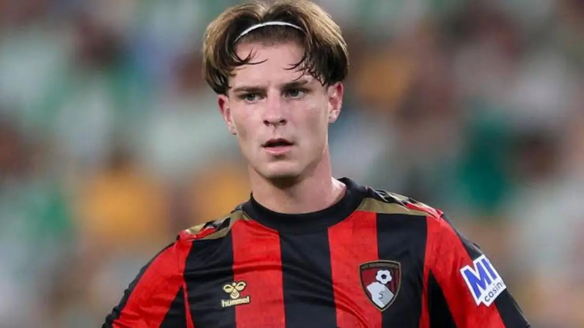 “Manchester Siti” “Bornmut” yulduzi Aleks Skott transferi bo‘yicha muzokara boshladi