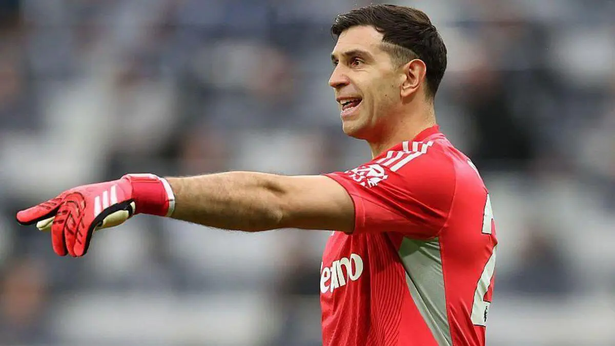Emiliano Martines “Tottenhem”ga o‘tishi mumkin