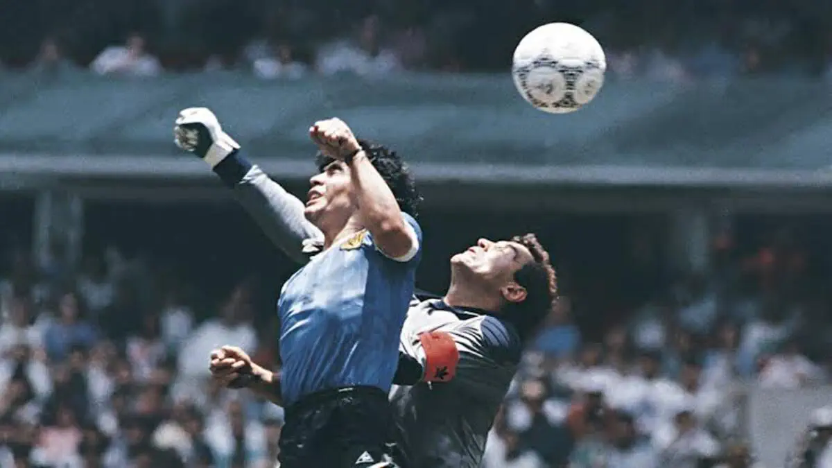 Maradona “Xudoning qo‘li” golini urgan to‘p auksionda 3,35 million dollarga sotildi