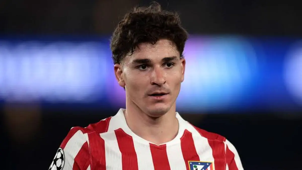 “Atletiko” stadionidagi do‘konda Xulian Alvaresning futbolkalari sotuvda yo‘q