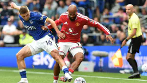 «Manchester Yunayted» Liverpulda «Everton» bilan bahs yuritib, 90+6-daqiqadagi supergol sabab g‘alabani boy berdi