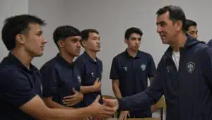  OʻFA rahbariyati Oʻzbekiston U-23 terma jamoasi aʼzolari bilan uchrashdi