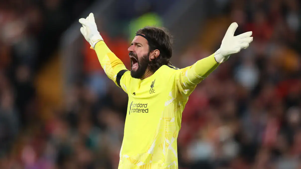 “Liverpul” Alisson bilan shartnomani uzaytirmoqchi emas