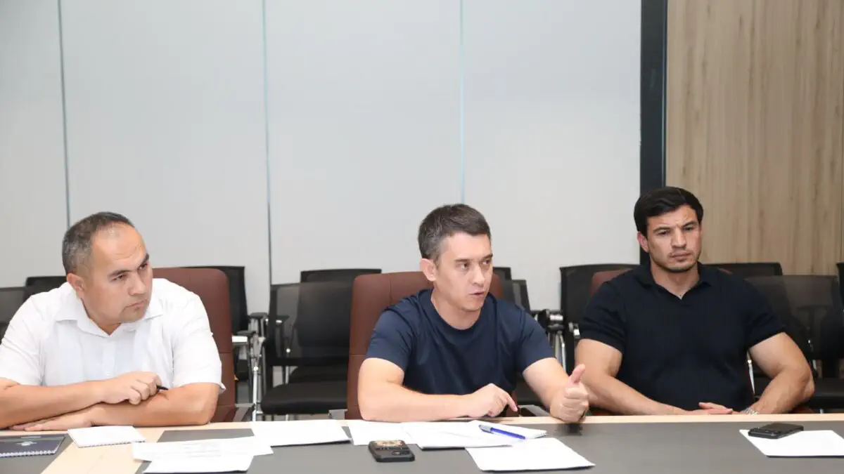 Professional futbolga investorlar va tadbirkorlarni jalb qilish masalalari muhokama qilindi