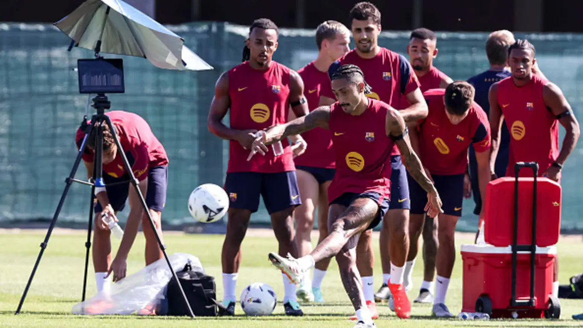 La liga. «Barselona» — «Rasing». Tarkiblar ma'lum