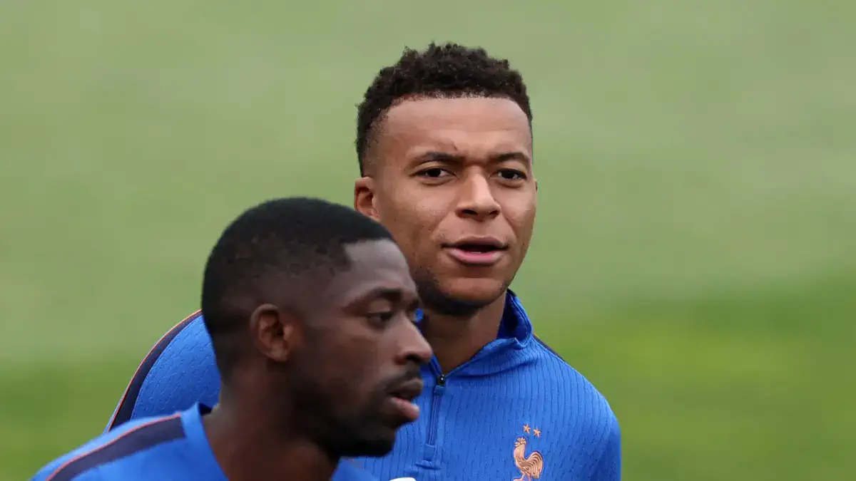 Mbappe Dembele bilan munosabatlari yomonlashgani haqidagi gaplarga javob berdi