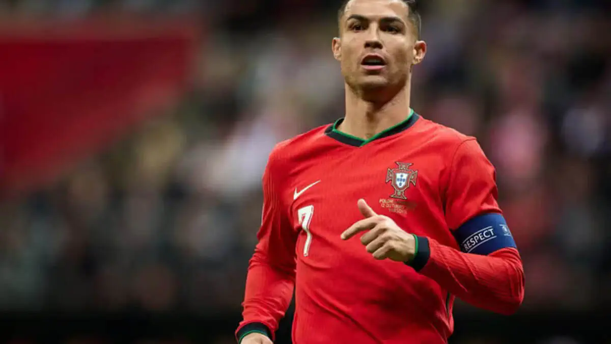Jezush va Portugaliya futbol federatsiyasi rahbari Ronalduni jamoada qolishga ko‘ndirishga urindi — Marca