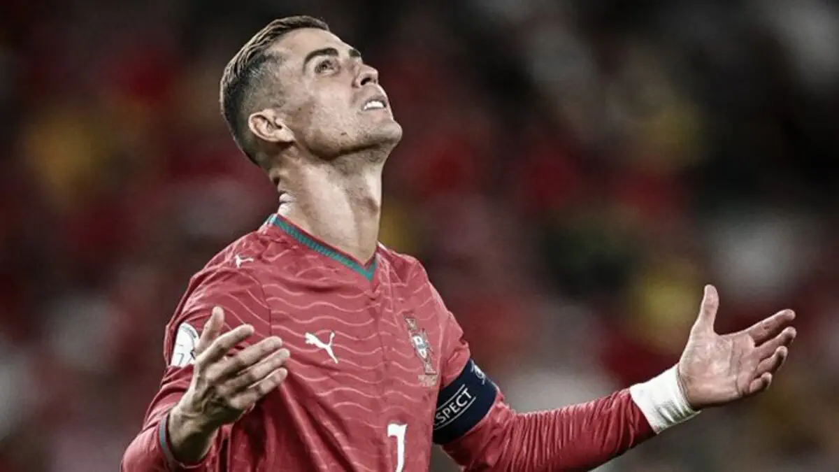 Portugaliyalik muxlislar Ronalduning terma jamoaga qaytishiga qarshi