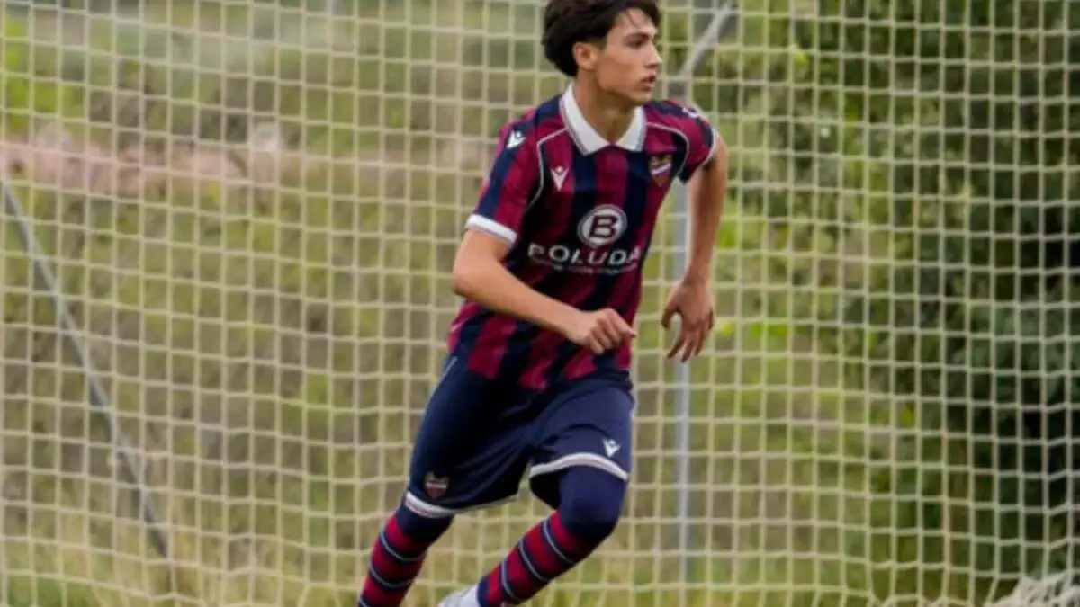 14 yoshli futbolchi “Levante”ning asosiy jamoasi bilan mashg‘ulot o‘tkazdi