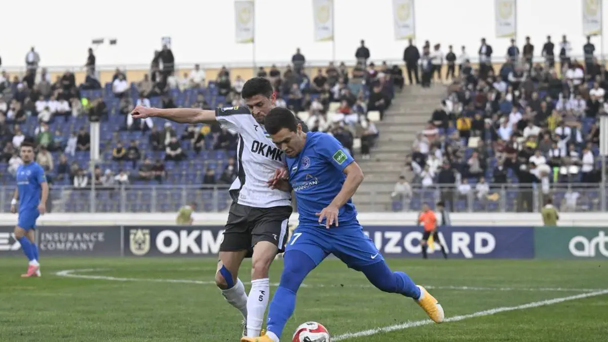 Superliga. «Navbahor» 90+14-daqiqada penaltidan OKMKga gol urib, mag‘lubiyatdan qutulib qoldi