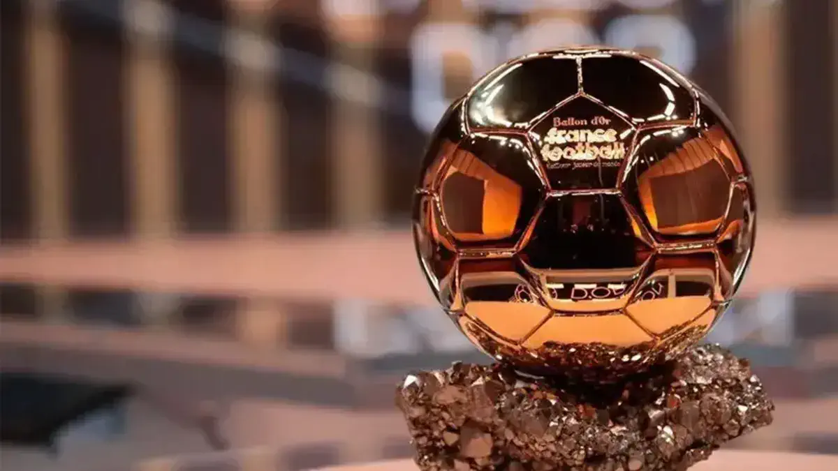 “Bavariya”ning sobiq futbolchisi “Oltin to‘p” mukofotini “masxarabozlar tanlovi” deb atadi